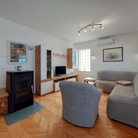 Apartment Neda 普纳特 外观 照片