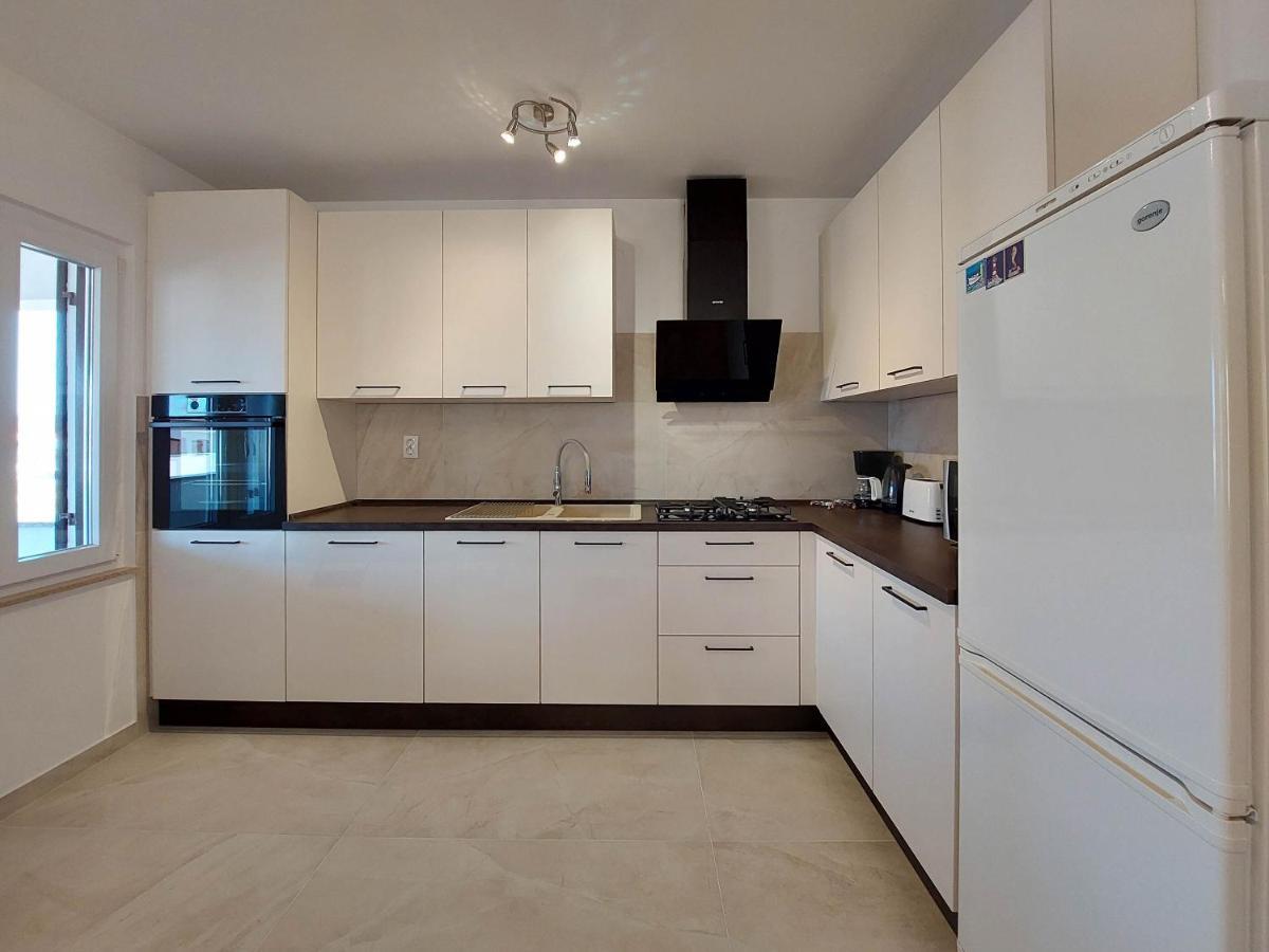Apartment Neda 普纳特 外观 照片