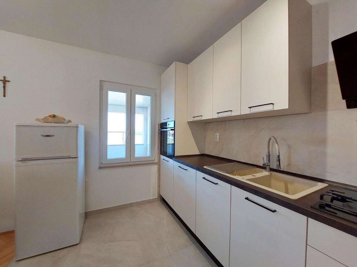 Apartment Neda 普纳特 外观 照片