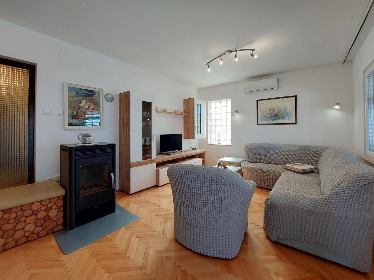Apartment Neda 普纳特 外观 照片