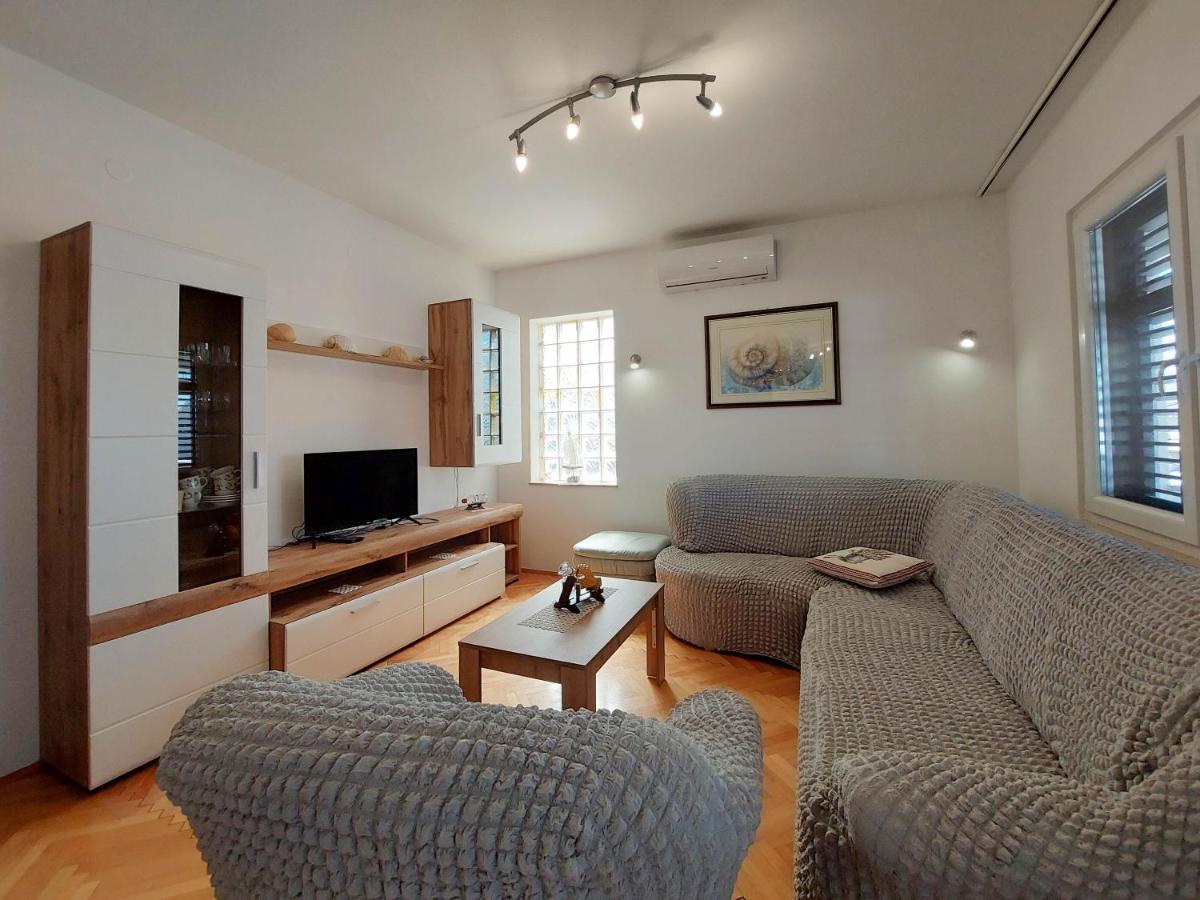 Apartment Neda 普纳特 外观 照片