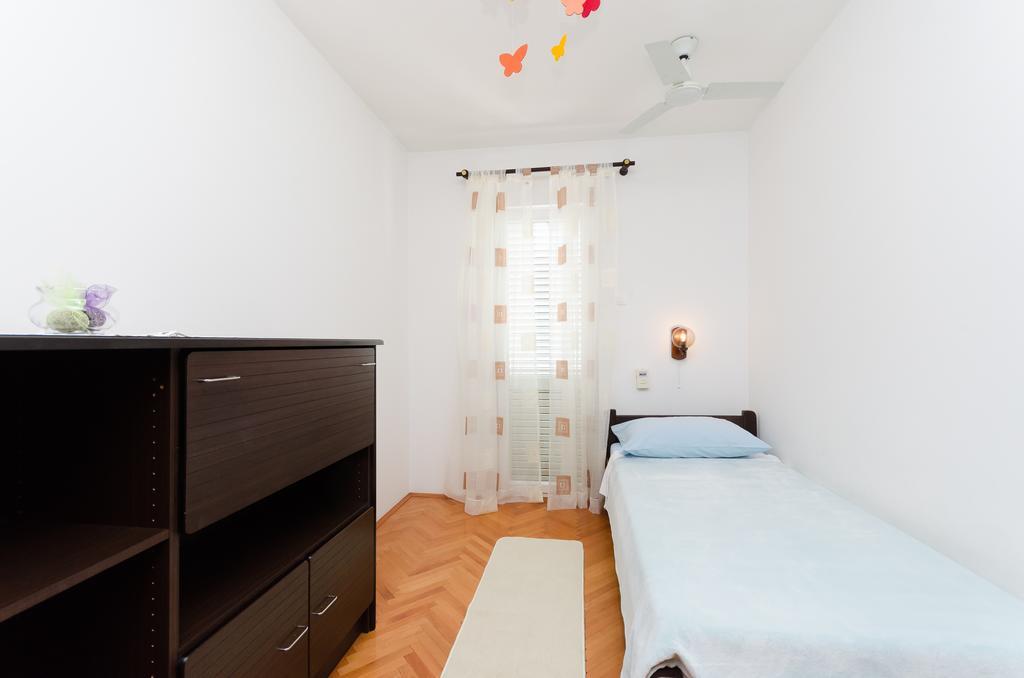 Apartment Neda 普纳特 外观 照片