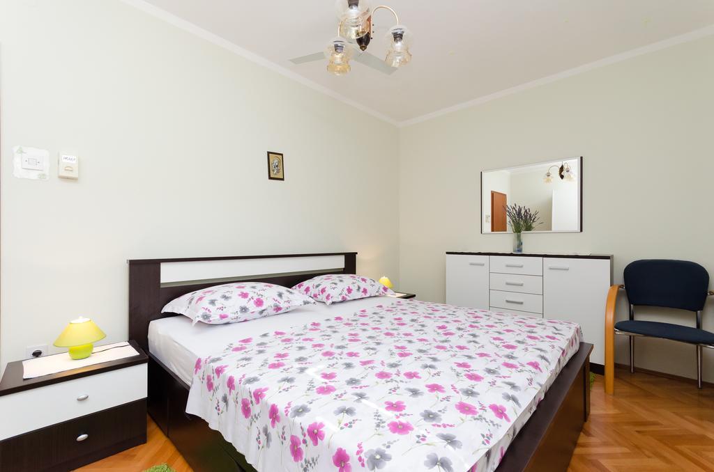 Apartment Neda 普纳特 外观 照片